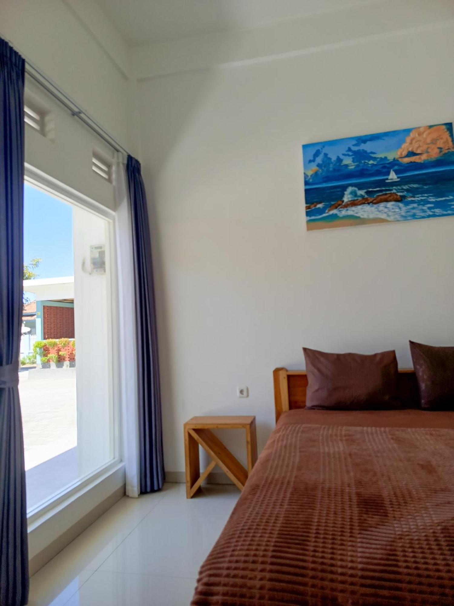 Zavana Rooms & Restaurant Tanjungkarang Esterno foto