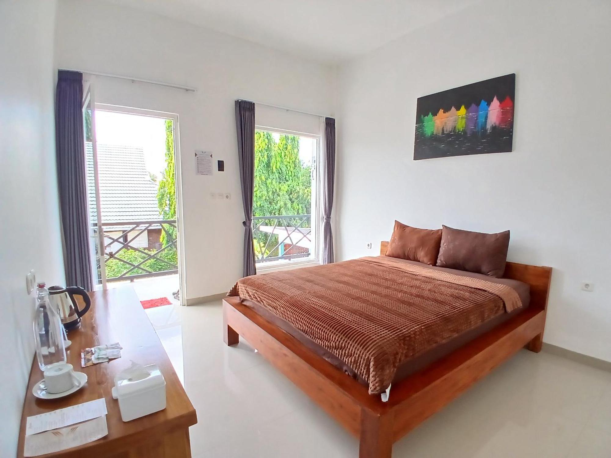Zavana Rooms & Restaurant Tanjungkarang Esterno foto