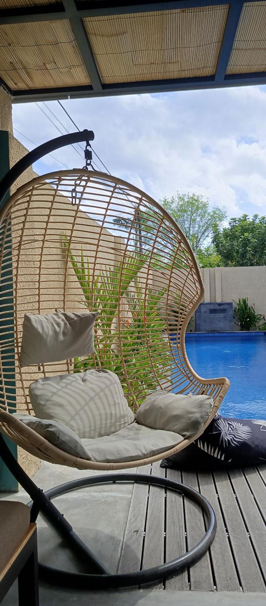 Zavana Rooms & Restaurant Tanjungkarang Esterno foto