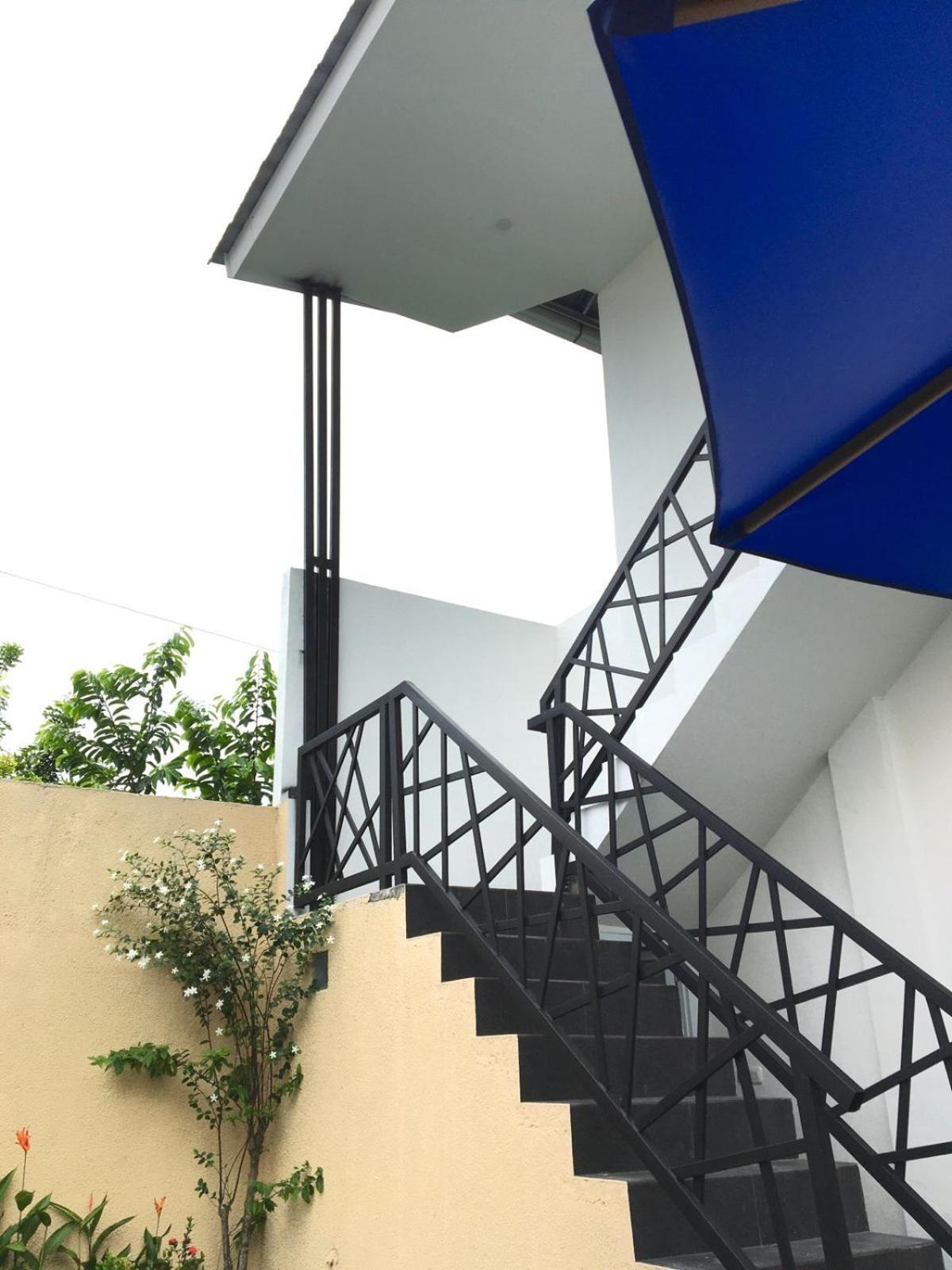 Zavana Rooms & Restaurant Tanjungkarang Esterno foto